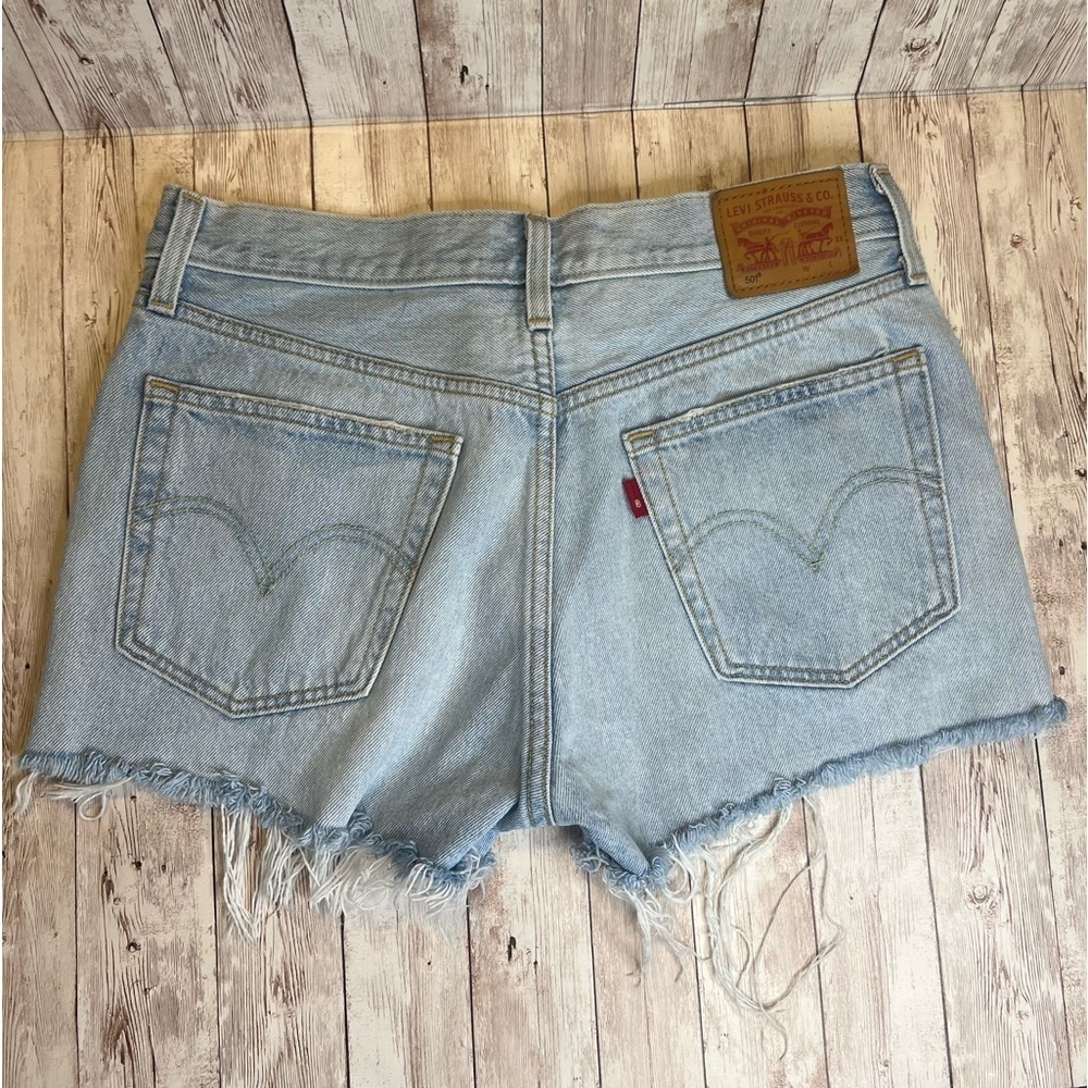 Levi’s 501 High-Rise Cutoff Denim Shorts - W28 - Distressed Light Wash